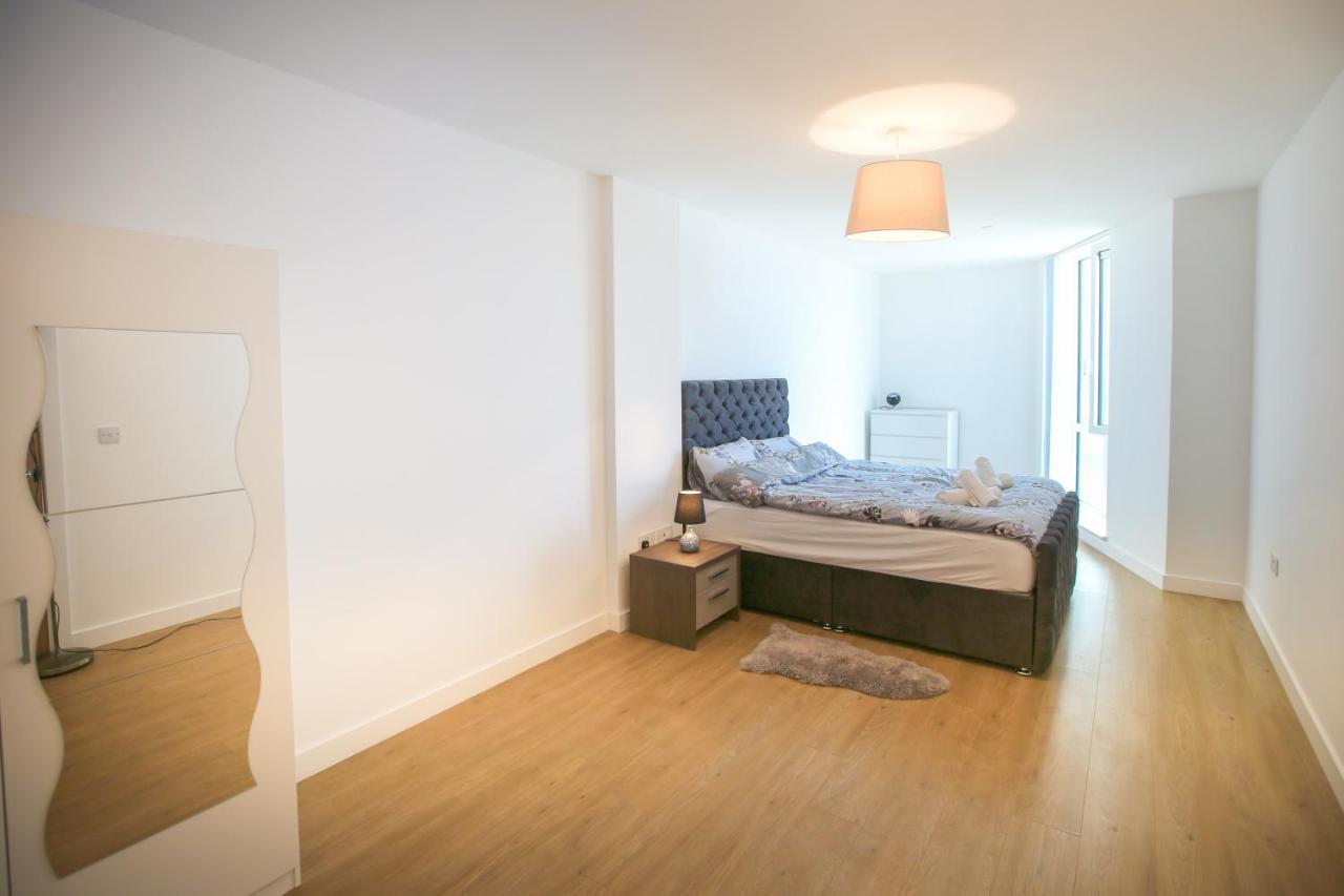 Infinity Apartments Bracknell Exteriör bild